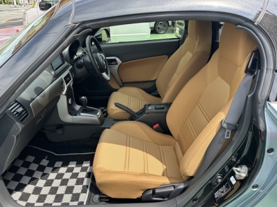 コペン(ダイハツ)中古車 前席内装