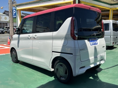 新型ルークス(ニッサン)ディーラ-試乗車 後方