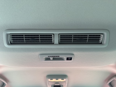 新型ルークス(ニッサン)ディーラ-試乗車 内外装写真他