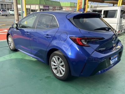 カローラスポーツ(トヨタ)中古車 後方