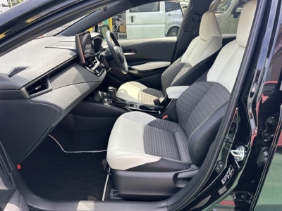 カローラツーリング(トヨタ)中古車 前席内装