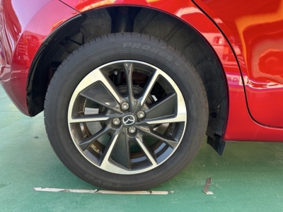 MAZDA2(マツダ)中古車 内外装写真他２