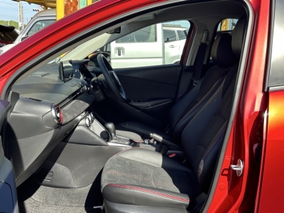 MAZDA2(マツダ)中古車 前席内装