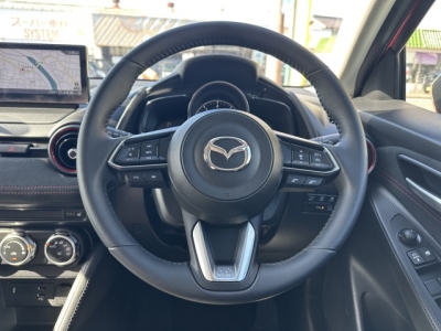 MAZDA2(マツダ)中古車 内外装写真