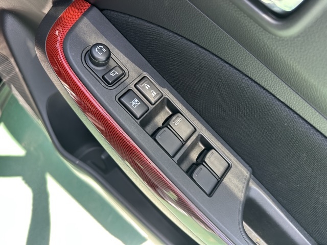 スイフト(スズキ)中古車 12