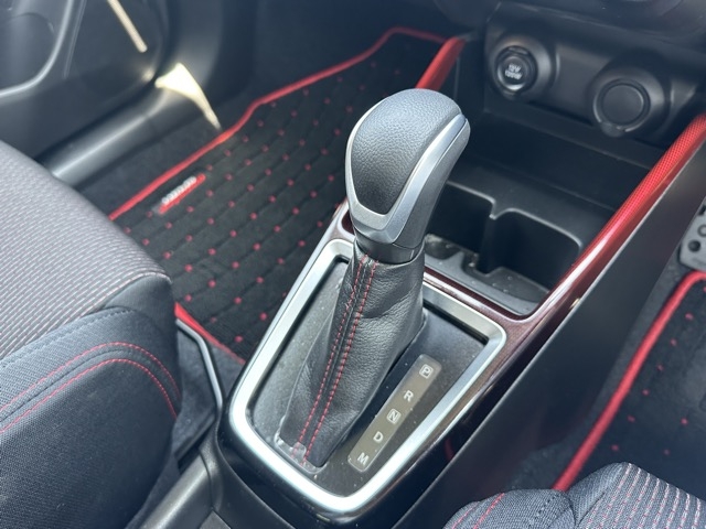 スイフト(スズキ)中古車 23
