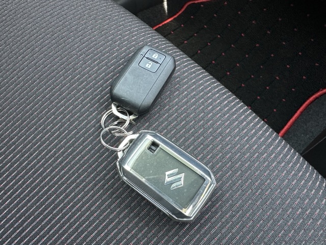 スイフト(スズキ)中古車 25
