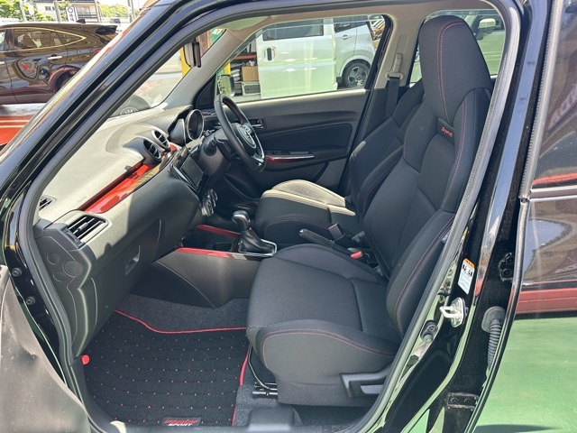 スイフト(スズキ)中古車 3