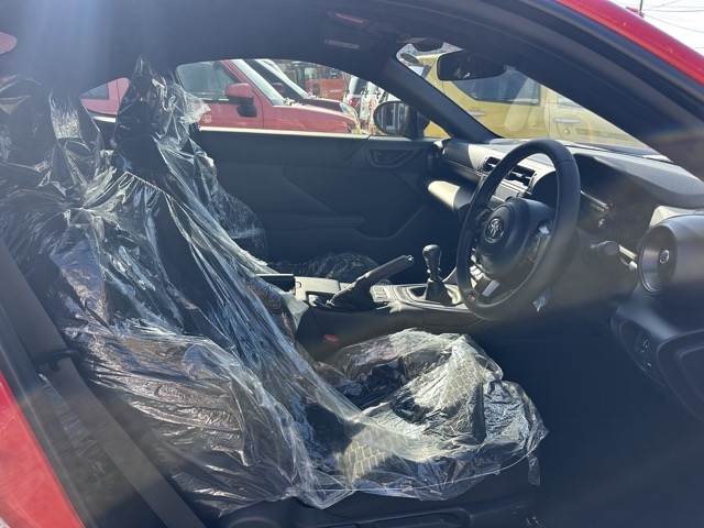 GR86(トヨタ)登録済未使用車 9