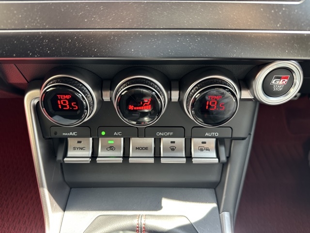 GR86(トヨタ)中古車 18