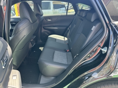 ハリアー(トヨタ)中古車 後席内装