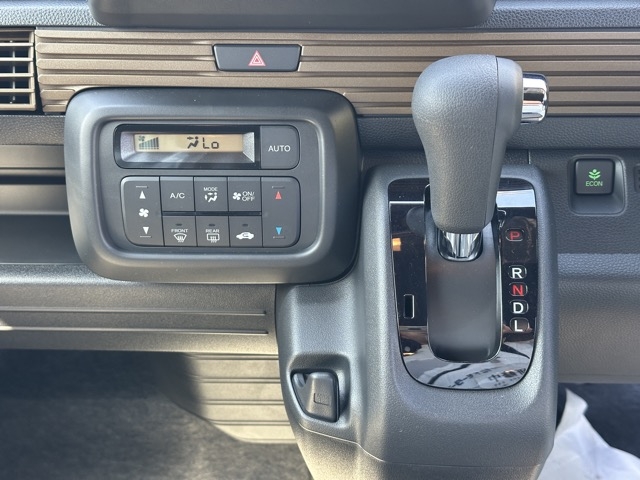 N-VAN(ホンダ)届出済未使用車 18