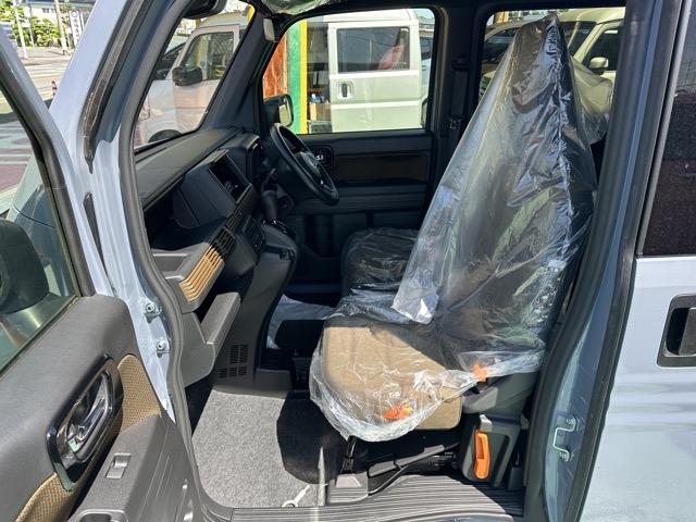 N-VAN(ホンダ)届出済未使用車 3