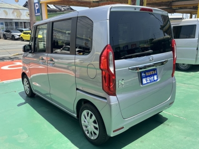 N-BOX(ホンダ)中古車 後方
