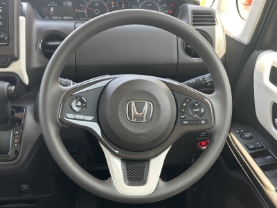 N-BOX(ホンダ)中古車 内外装写真他１