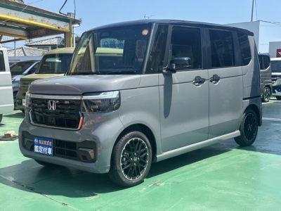 新型N-BOX(ホンダ)届出済未使用車 前方