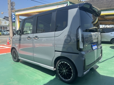 新型N-BOX(ホンダ)届出済未使用車 後方