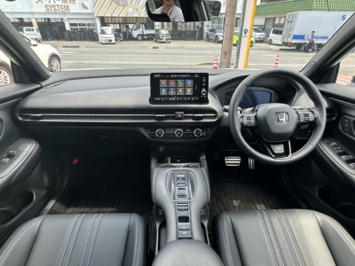 ZR-V (ホンダ)中古車 内外装写真