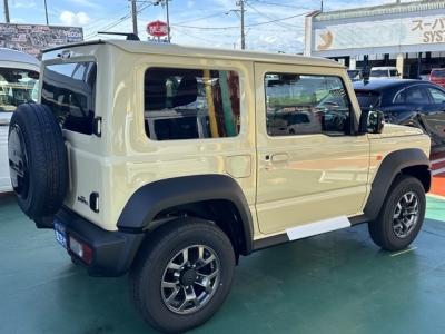ジムニーシエラ(スズキ)登録済未使用車 内外装写真他１