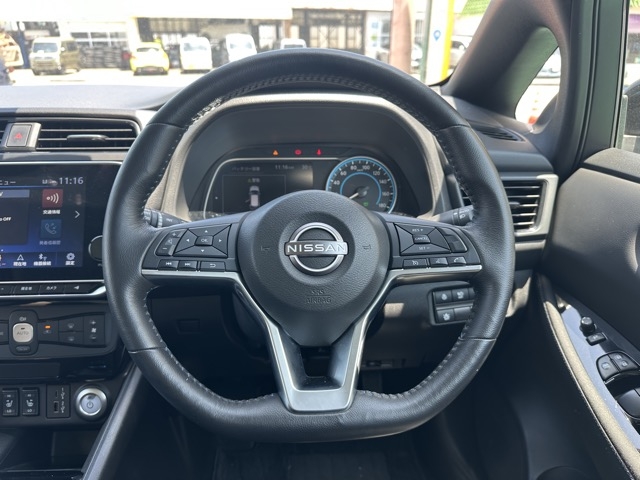 リーフ(ニッサン)中古車 7