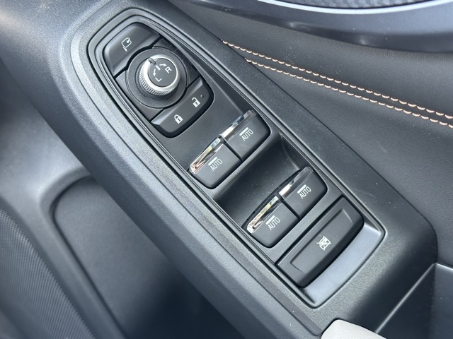 レヴォーグ(スバル)中古車 12