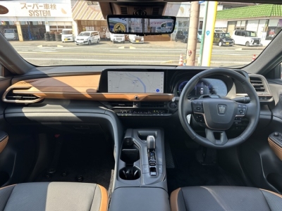 クラウンクロスオーバー(トヨタ)中古車 内外装写真