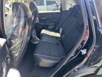 ZR-V(ホンダ)中古車 後席内装