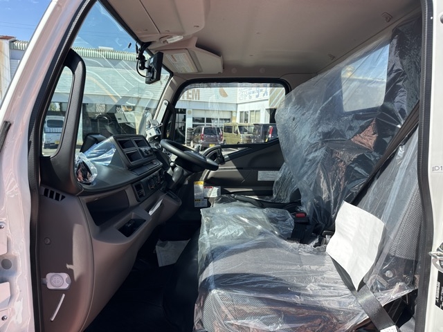 キャンター(三菱)レンタ登録済未使用車 5