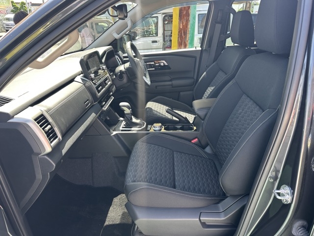 トライトン(三菱)中古車 10