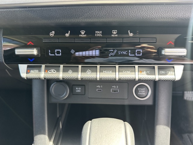 トライトン(三菱)中古車 18
