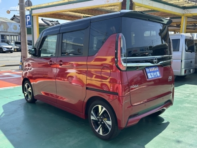 新型ルークス(ニッサン)中古車 後方