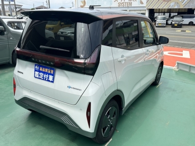 サクラ(ニッサン)中古車 内外装写真他２
