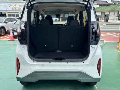 サクラ(ニッサン)中古車 内外装写真他