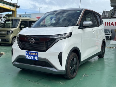 サクラ(ニッサン)届出済未使用車 前方