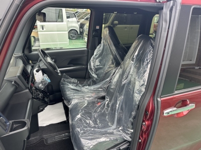 タントカスタム(ダイハツ)中古車 前席内装