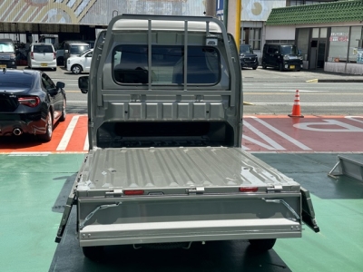 キャリートラック(スズキ)届出済未使用車 内外装写真他２