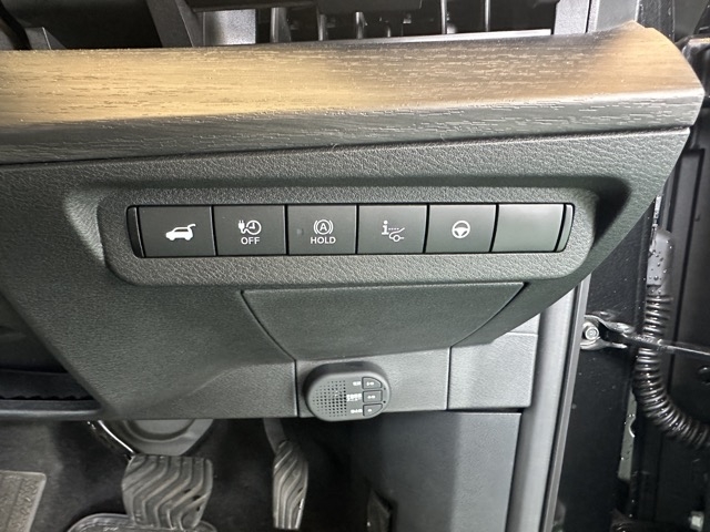 アリア(ニッサン)中古車 11