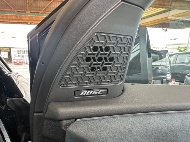 アリア(ニッサン)中古車 25