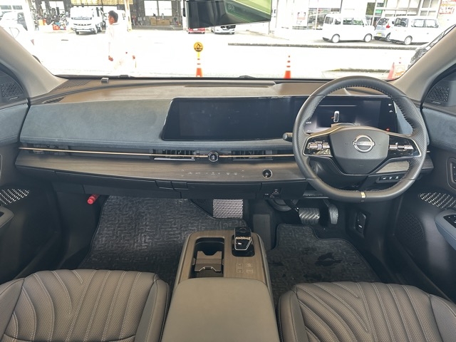 アリア(ニッサン)中古車 6