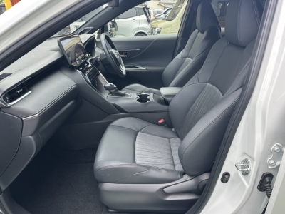 ハリアー(トヨタ)中古車 前方