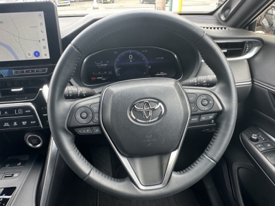ハリアー(トヨタ)中古車 内外装写真