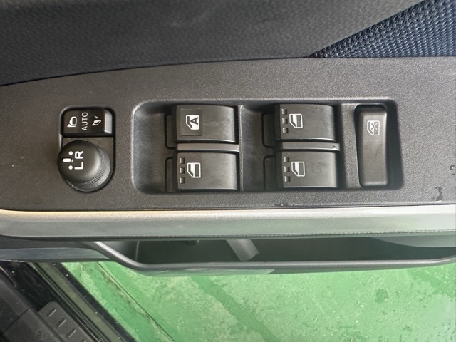 ルーミー(トヨタ)中古車 14