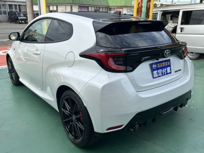 GRヤリス(トヨタ)中古車 後方