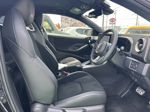 GRヤリス(トヨタ)中古車 10