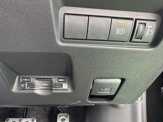 GRヤリス(トヨタ)中古車 13