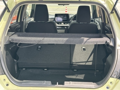 新型スイフト(スズキ)登録済未使用車 内外装写真他１
