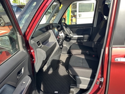 ルーミー(トヨタ)中古車 前席内装