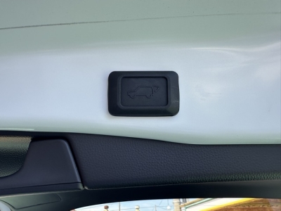 ＲＡＶ４(トヨタ)中古車 内外装写真他２