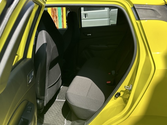 スイフト(スズキ)中古車 4