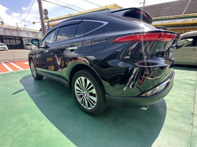 ハリアー(トヨタ)中古車 後方